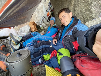 Grandes Jorasses, Manitua, Federica Mingolla, Leo Gheza - Federica Mingolla and Leo Gheza at the bivy of Manitua on Grandes Jorasses, Mont Blanc massif