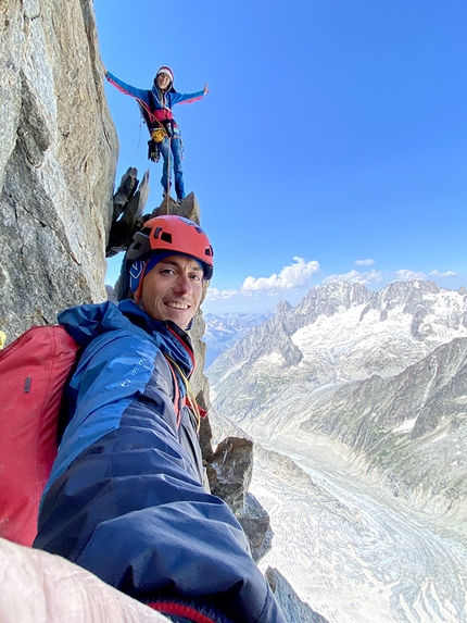 Grandes Jorasses, Manitua, Federica Mingolla, Leo Gheza - Leo Gheza e Federica Mingolla durante la loro ripetizione di Manitua alle Grandes Jorasses, massiccio del Monte Bianco