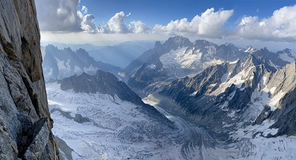 Grandes Jorasses, Manitua, Federica Mingolla, Leo Gheza - Federica Mingolla, Leo Gheza su Manitua alle Grandes Jorasses, massiccio del Monte Bianco