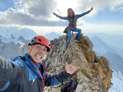 Grandes Jorasses, Manitua, Federica Mingolla, Leo Gheza - Leo Gheza e Federica Mingolla in cima a Manitua alle Grandes Jorasses, massiccio del Monte Bianco