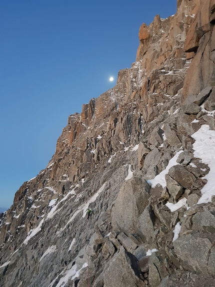 Pilone Centrale del Frêney One Push di Denis Trento e Filip Babicz - Pilone Centrale del Frêney sul Monte Bianco: One Push di Denis Trento e Filip Babicz