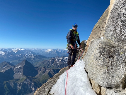 Pilone Centrale del Frêney One Push di Denis Trento e Filip Babicz - Pilone Centrale del Frêney sul Monte Bianco: One Push di Denis Trento e Filip Babicz