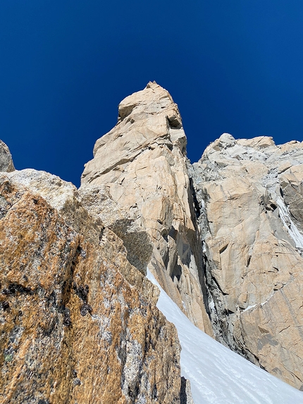 Pilone Centrale del Frêney One Push di Denis Trento e Filip Babicz - Pilone Centrale del Frêney sul Monte Bianco: One Push di Denis Trento e Filip Babicz