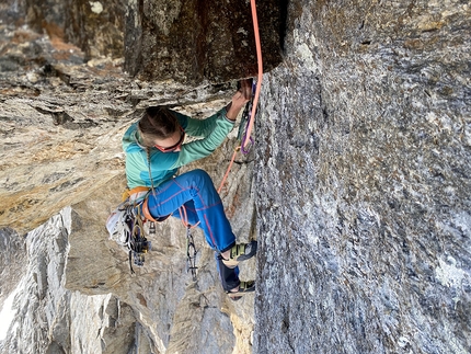 Grandes Jorasses, Il Giovane Guerriero, Federica Mingolla, Leo Gheza - Federica Mingolla making the first repeat of Il Giovane Guerriero on the East Face of the Grandes Jorasses