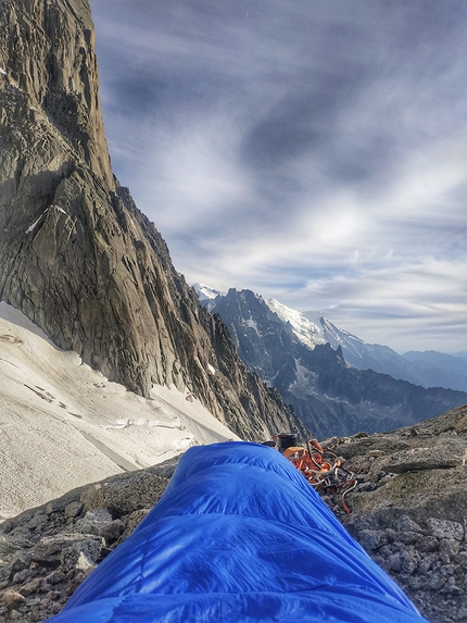 Gabarrou-Silvy, Aiguille Verte, Monte Bianco - Symon Welfringer e Aurélien Vaissier sulla Gabarrou-Silvy sull’Aiguille Verte, 07/2020