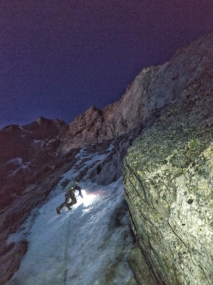 Symon Welfringer - Symon Welfringer and Charles Dubouloz climbing Manitua (7c, 1100m) on the North Face of the Grandes Jorasses, 07/2020