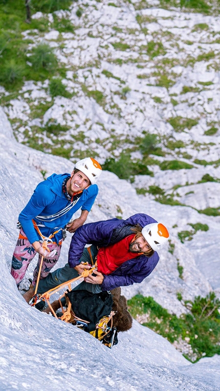 Nicolas Favresse, Sébastien Berthe, End of Silence, Feuerhorn - Nicolas Favresse and Sébastien Berthe climbing End of Silence on the Feuerhorn in Germany