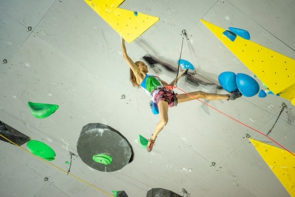 Laura Rogora Briançon Lead World Cup 2020 - Laura Rogora winning the first stage of the Lead World Cup 2020 at Briançon