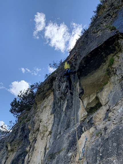 Arrampicata in Dolomiti, Alberto Busin, Albert Castlunger, Alberto Dallavia, Cesare Olivetti - Precipitevolissimevolmente in Val dai Tamersc, Dolomiti