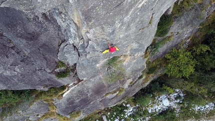 Paretina di Forno, Val Grande di Lanzo - Maurizio Oviglia in 2020 on his most recent creation Forever Young (7a+) at Paretina di Forno, Val Grande di Lanzo