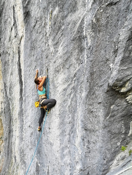 Federica Mingolla Barliard - Federica Mingolla attempting the women's route at Barliard in Valle di Ollomont (Valle d'Aosta)