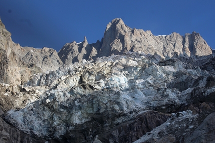 Elio Bonfanti, Bouteille, Grandes Jorasses - Il ghiacciaio, Grandes Jorasses