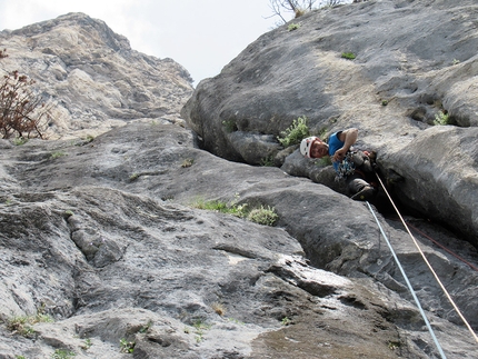 David Leduc - David Leduc apre Spazzacamino alla Terza Pala di San Lucano in Dolomiti insieme a Siebe Vanhee, estate 2019