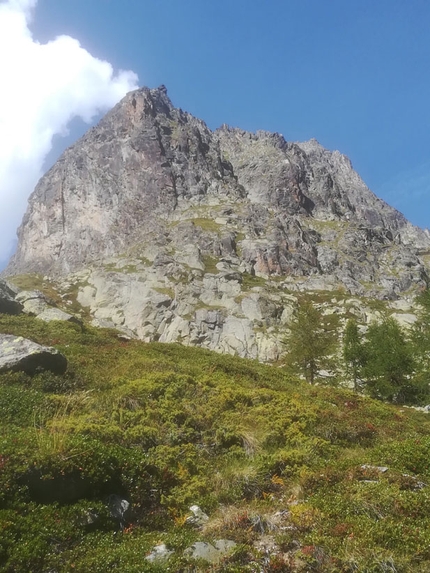 Arrampicare sul Pilier Petey di Crête Sèche in Valle d’Aosta