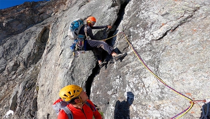 Monte Emilius, Via Giordi, Valerio Stella, Stefano Cordaro, Lorenzo Di Francesco - Stefano Cordaro sul quarto tiro di Via Giordi al Monte Emilius