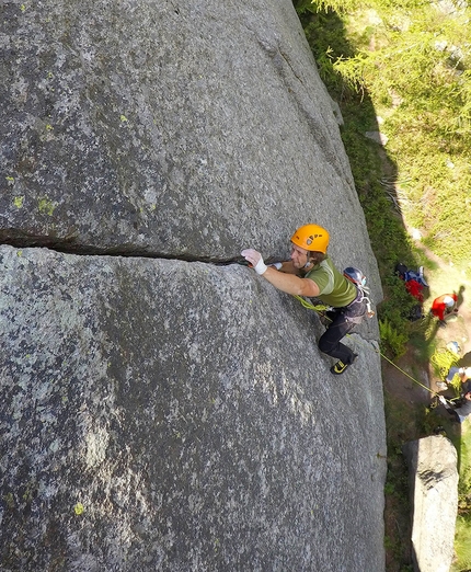 Valle Orco  trad climbing - Valle dell’Orco  crack climbing: Giancarlo Giovannetti climbing Mary Poppins