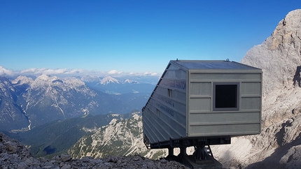 Bivacco Fanton, Marmarole, Dolomiti - Il nuovo Bivacco Fanton a Forcella Marmarole, Dolomiti, settembre 2020