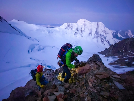 Tamara Lunger, Punta Nordend, Fabio Iacchini, Marco Spataro - Tamara Lunger e Fabio Iacchini, prime luci sulla Cresta Rey della Punta Dufour