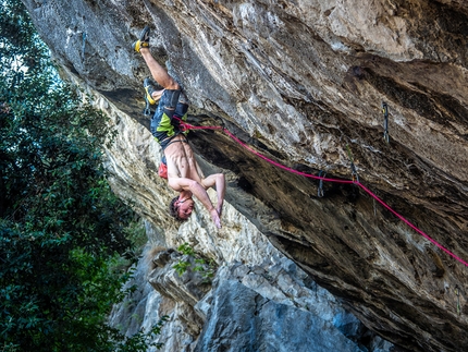 Adam Ondra climbing Beginning, Stefano Ghisolfi's endurance test at Arco