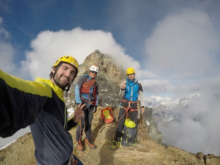 Cervino, Via Per Nio, Michele Cazzanelli, Jerome Perruquet, Stefano Stradelli - Cervino Pic Tyndall: Michele Cazzanelli, Jerome Perruquet e Stefano Stradelli dopo aver ripetuto la Via Per Nio sulla parete sud