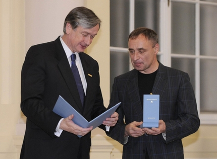 Silvo Karo - Silvo Karo receiving the Order of Merit from Slovenian President Dr. Danilo Tuerk