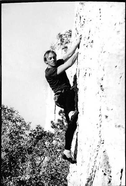 Francek Knez - Francek Knez climbing at Crni Kal, near Osp.