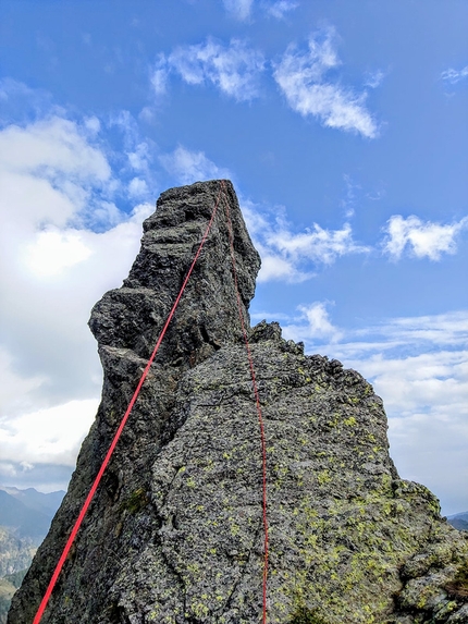 Denti della Vecchia di Pescegallo, Cristian Candiotto - La riattrezzatura della cresta Filun della Rocca ai Denti della Vecchia di Pescegallo in Val Gerola