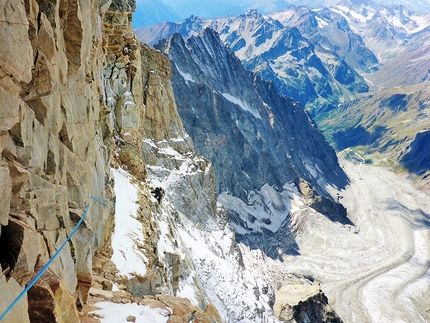 Ushba, Archil Badriashvili, Giorgi Tepnadze - Ushba, on the lower section of the NW Face (Archil Badriashvili, Giorgi Tepnadze, 09/2020)