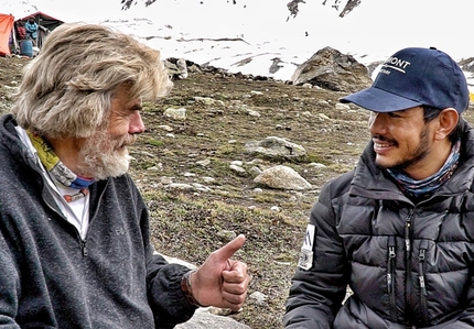 Reinhold Messner, Nirmal Purja - Reinhold Messner e Nirmal Purja al campo base del Nanga Parbat, estate 2019