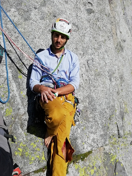 Corno Gioià, Adamello, Matteo Castellini, Luigi Froldi, Jacopo Pianta - Le Iene al Corno Gioià in Adamello: Luigi Froldi dopo il volo