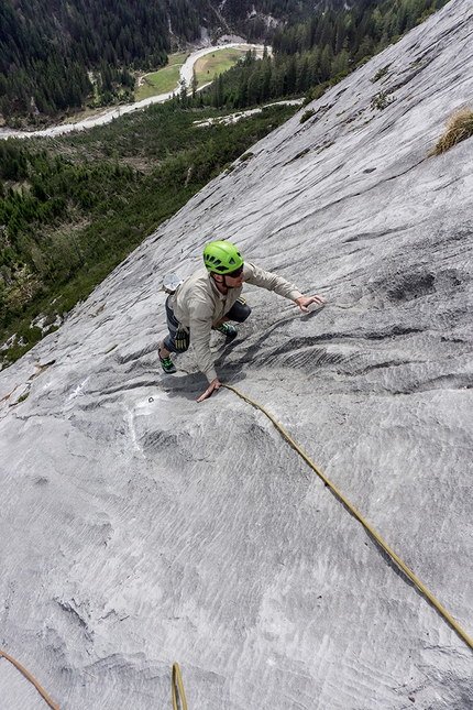 Unterer Spitzhüttenkopf, Karwendel, climbing, Peter Manhartsberger, Stephan Weckschmied - Stephan Weckschmied su Y Chromosom, Unterer Spitzhüttenkopf, Karwendel, Austria