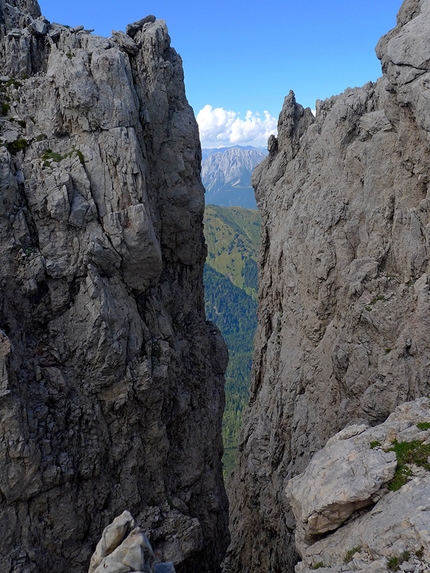 Creta di Aip, Alpi Carniche, Michal Coubal, Anna Coubal - L'apertura di The Hour Between Dog and Wolf, Creta di Aip, Alpi Carniche (Michal Coubal, Anna Coubal 08/2020)