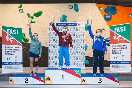 Campionato Italiano Boulder 2020 - 2. Camilla Moroni 1. Laura Rogora	3. Giorgia Tesio, podio femminile Campionato Italiano Boulder 2020