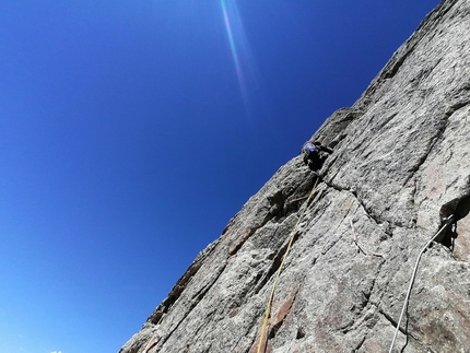 Grandes Jorasses, Via Cassin, Dario Bertoletti, Diego Manini, Luca Masarati - Via Cassin Grandes Jorasses: Diego Manini sui bei tiri dello spigolo