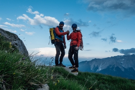 Cima Uomo, Dolomiti di Brenta, Rolando Larcher, Matteo Pavana - Durante l'apertura di Giovani Guerrieri per Vecchi Leoni alla Cima Uomo, Dolomiti di Brenta (Rolando Larcher, Matteo Pavana 06/2020)