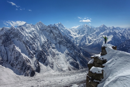 Sani Pakush, Karakorum, Pakistan, Symon Welfringer, Pierrick Fine - Sani Pakkush: Symon Welfringer e Pierrick Fine durante l'acclimatamento a 5400m