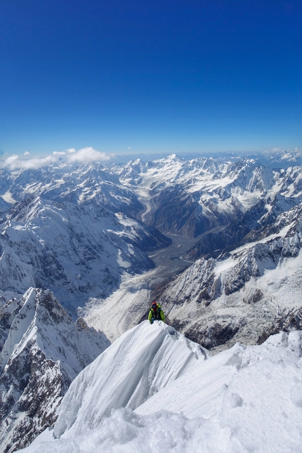 Sani Pakush, Karakorum, Pakistan, Symon Welfringer, Pierrick Fine - Sani Pakkush: Symon Welfringer and Pierrick Fine on day 4, 6900m