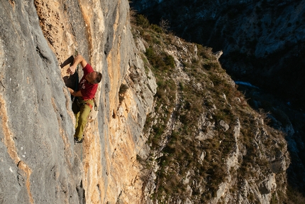 Arrampicata in Croazia, Čikola Canyon - Boris Čujić sale The sun of Šibenik 7b, Čikola Canyon, Croazia