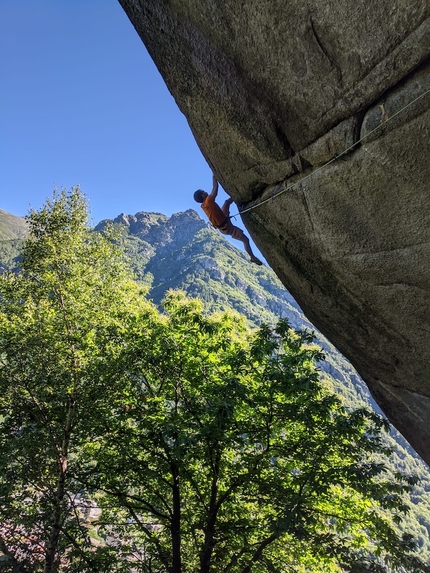 Valle Orco arrampicata, Greenspit - Marco Sappa su Greenspit in Valle dell'Orco