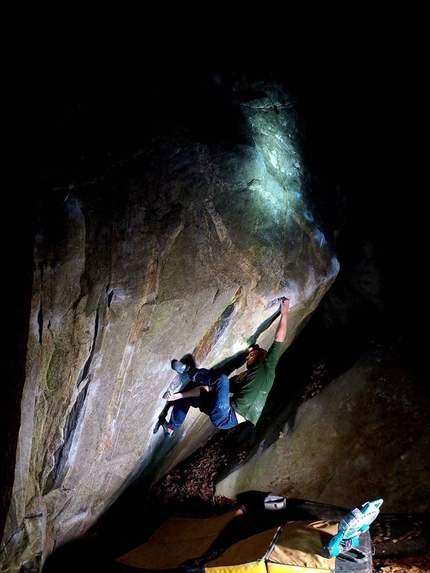 Elias Iagnemma 3 x 8B boulder in giornata a Brione