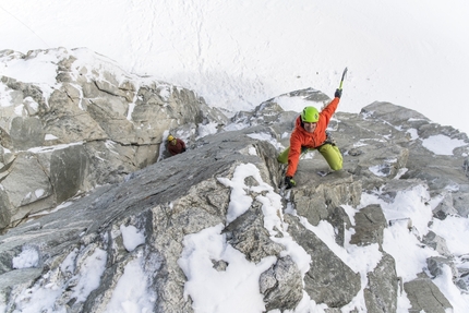 Grand Flambeau, Monte Bianco - Jon Bracey in azione nel settore Cuori di Ghiaccio al Grand Flambeau, Monte Bianco