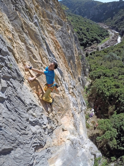Arrampicata in Sardegna, Samugheo, Yucatàn - Marco Bussu in arrampicata a Yucatan in Sardegna