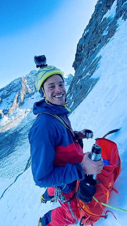 Wasserkopf, Vedrette di Ries, Simon Gietl, Davide Prandini - Davide Prandini durante l'apertura di Aquädukt (IV, M5 650m) sul Wasserkopf, Vedrette di Ries (07/11/2020)