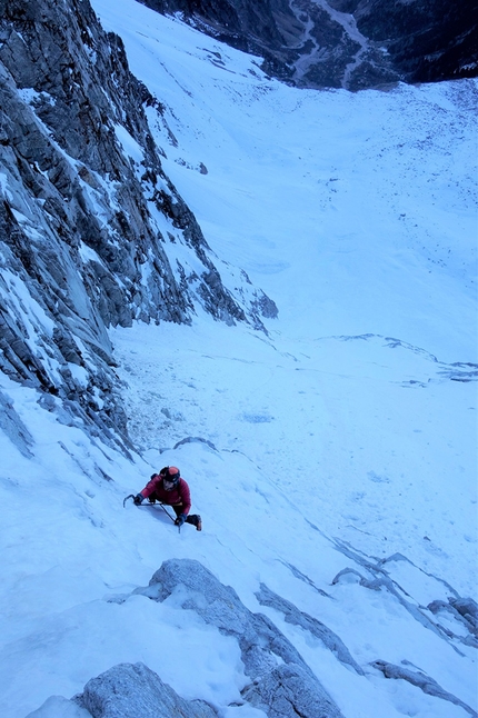 Sagzahn Verschneidung, Valsertal, Martin Feistl, David Bruder - Martin Feistl e David Bruder durante la prima ripetizione di Sagzahnverschneidung in Valsertal, Austria