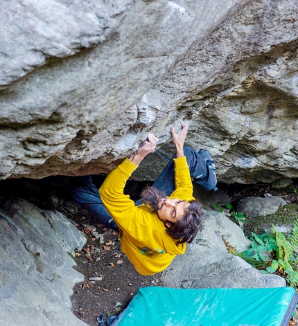 Niccolò Ceria - Niccolò Ceria su Ephyra 8C+ a Chironico