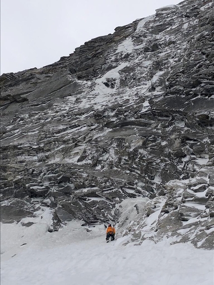 Sagwand, Valsertal, Austria, Martin Feistl, Sven Brand - Martin Feistl e Sven Brand su 24 hours of freedom sulla nord di Sagwand, Valsertal, Austria (11/2020)