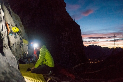 Pale di San Lucano, Martin Dejori, Titus Prinoth, Alex Walpoth  - Al bivacco di Guardiano dei sogni, Terza Pala di San Lucano, Pale di San Lucano, Dolomiti (Martin Dejori, Titus Prinoth, Alex Walpoth 01-04-11/2020)