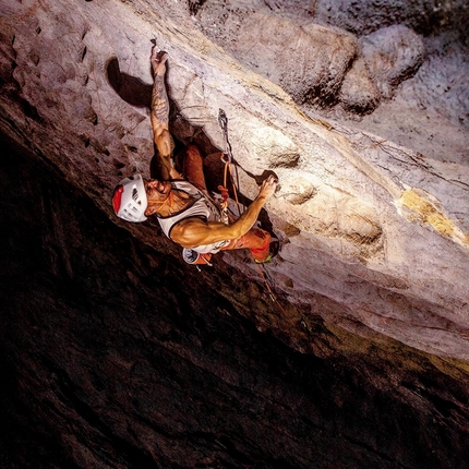 Edu Marín on The Clinic, the most difficult sport climb in China