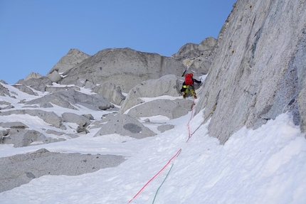 Monte Nero di Presanella, Cleanica del Misto, Matteo Faletti, Matteo Pavana - Matteo Faletti durante l'apertura di Cleanica del Misto al Monte Nero di Presanella, salita il 21/11/2020 insieme a Matteo Pavana