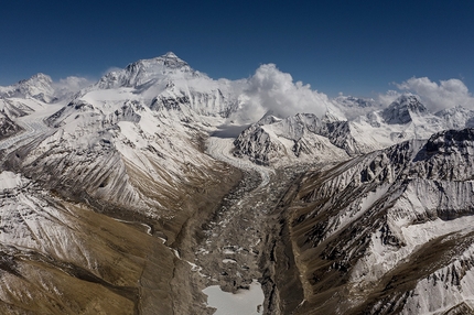 Everest, The Ghosts from Above - The Ghosts from Above: Everest visto attraverso l'occhio di Renan Ozturk